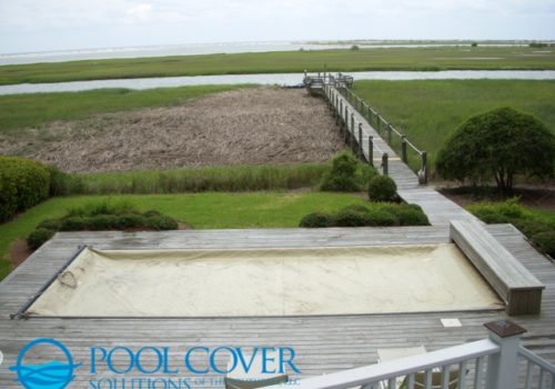 Charleston SC Manual Pool Cover with Wood Bench (3)