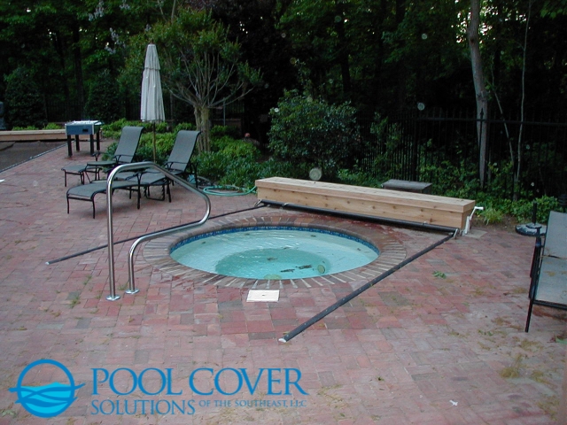 Mt Pleasant SC Manaul Pool Cover on Spa with Paver Decking (2)