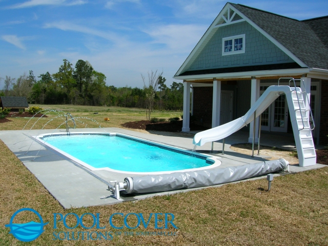 Summerville SC Manual Pool Cover (1)