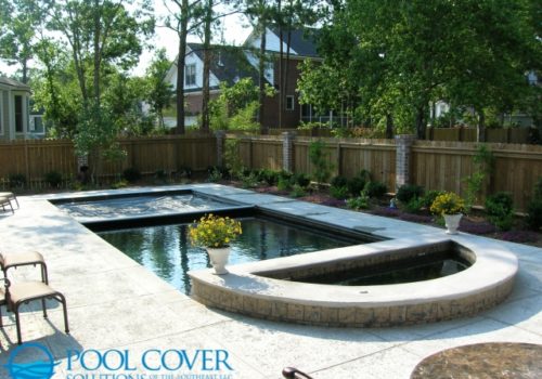 Hollywood SC Safety Pool Cover with Water Features
