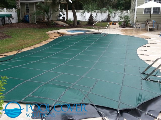 Myrtle Beach SC Loop Loc Mesh Winter Pool Cover with raised wall and hand rails (3)