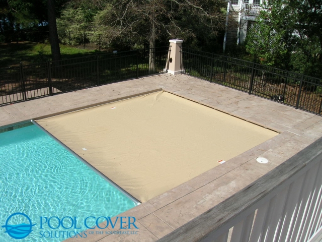 Richland SC Safety Pool Cover pet owners
